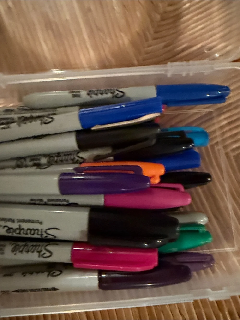 Sharpie Markers (20) Clear Plastic Storage Box with Transparent School Box